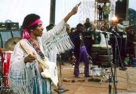 Jimi Hendrix Plays The Star Spangled Banner At Woodstock