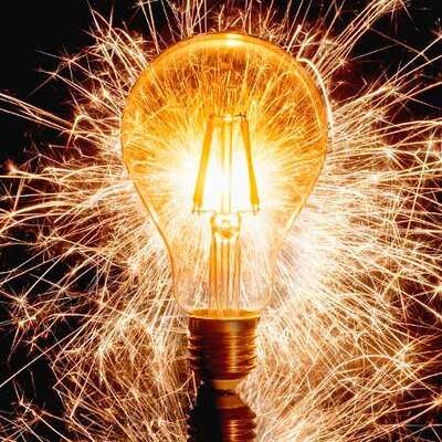 Timeline: Historia de la Electricidad