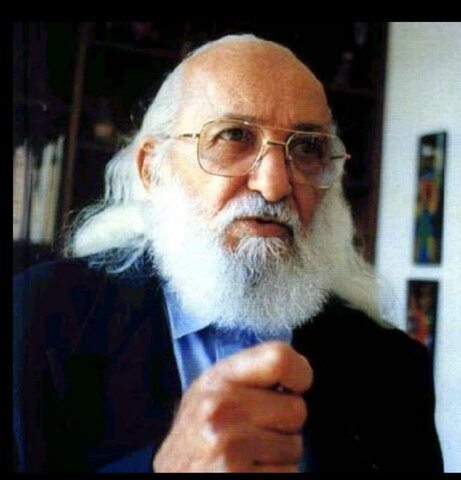 Paulo Freire.