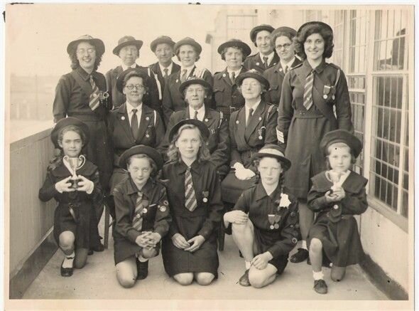 Guirls`Life Brigade.