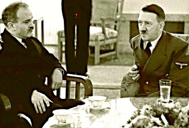 Pacto germano-soviético de no agresión.