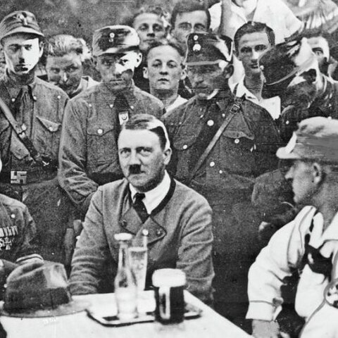 Il Partito nazista ha la meglio