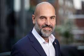 MARK SHUTTLEWORTH
