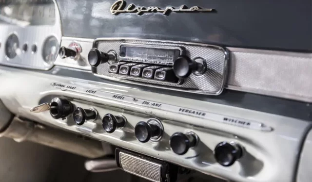 Primeras radios en automóviles