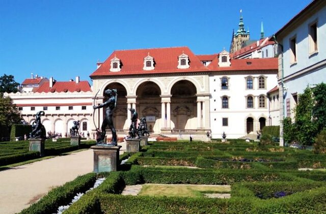 Palais Wallenstein autres par Andrea Spezza.