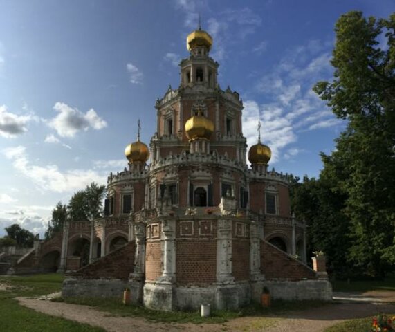 église de l’Intercession de la Vierge de Fili, Moscou