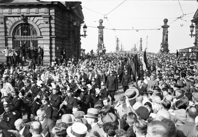 Alemania ocupa Renania