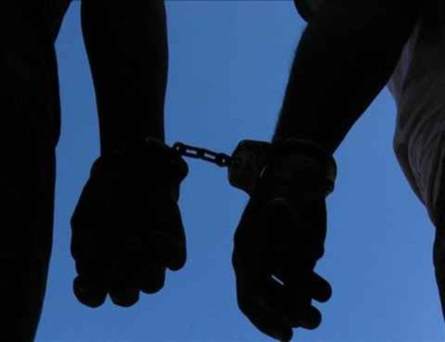 Persecución y desaparición del padre