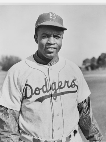 Jackie Robinsons enters MLB