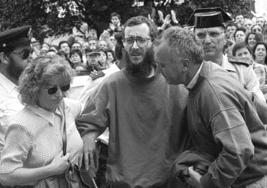 Españoles se manifiestan para pedir la libertad de Cosme Delclaux y Ortega Lara