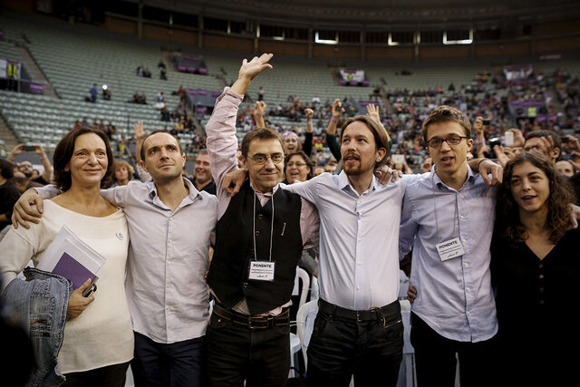 Surge el partido de izquierdas Podemos, liderado por Pablo Iglesias