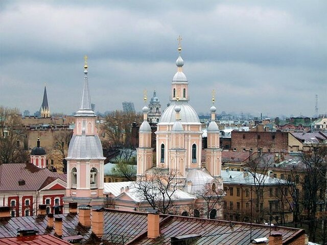 Peter starts building St Petersburg