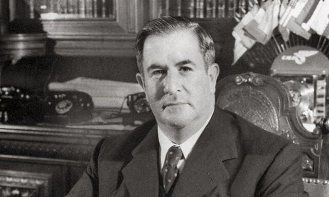 1945 Ávila Camacho Consolidó el proyecto de la educación tecnológica.