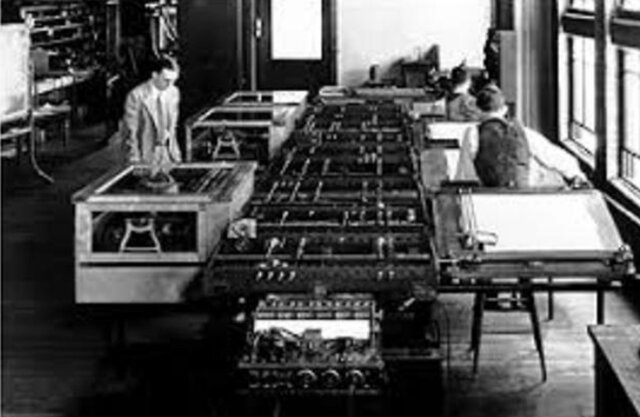 ANALIZADOR DIFERENCIAL DE VANNEVAR BUSH (1930)