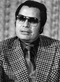 Jim Jones is born in Crete, Indiana