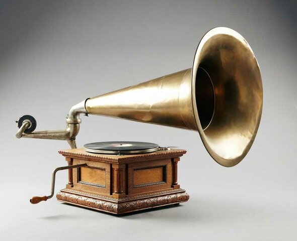 Phonograph