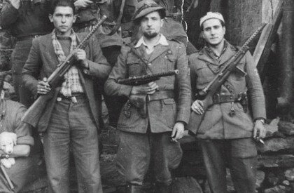 INIZIA LA RESISTENZA