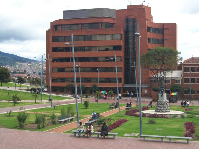 Fundación de la oficina de medicina legal.