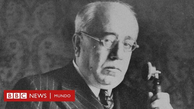 Azaña es elegido presidente de la República.