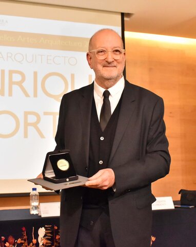 Enrique Norten (Ciudad de México, 1954)