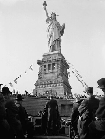 Dedication of the Statue of Liberty