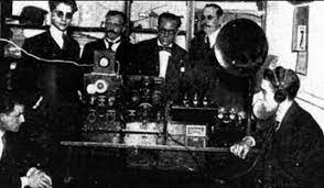 PRIMERA TRANSMISION DE RADIO
