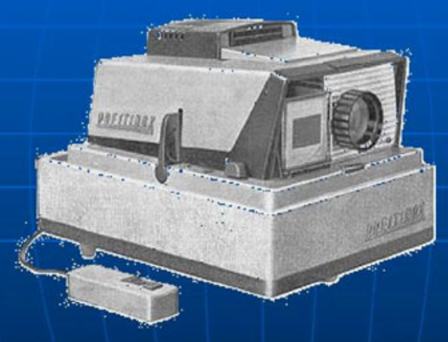 Primer proyector LCD