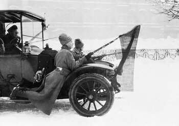the start of the Paris Conference. The peac treaty were signed by: Versailles, Sant Germain-en-laye, Trianon, Neuilly and Sèvres