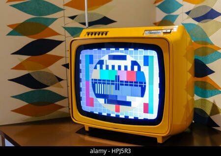 Téléviseur couleur à tube cathodique