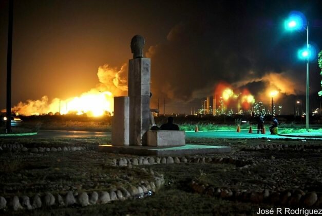 Explocion de la refineria de Amuay