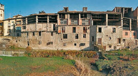 Timeline: Les Adoberies de Vic-Omar,Ayoub,Adam K. i Yanira