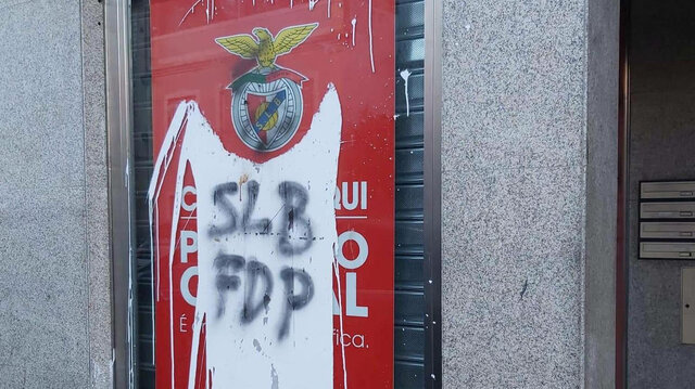 “Vandalismo à casa do benfica”