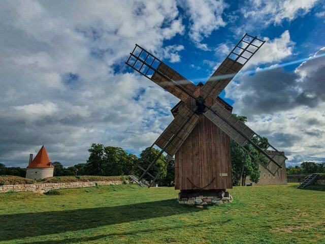 Esimene laulupäev Saaremaal