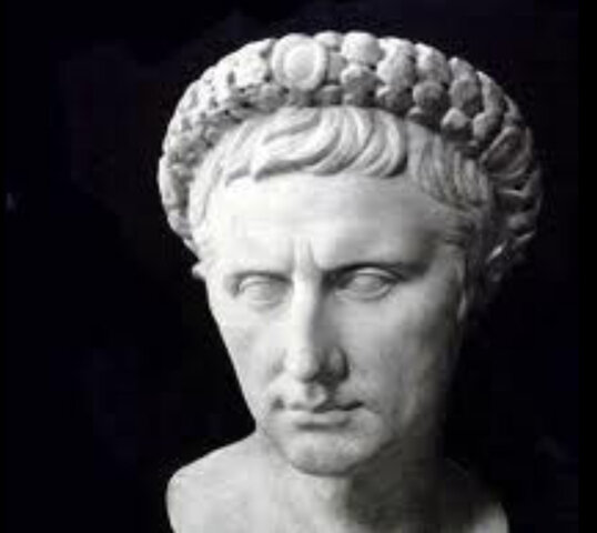 Últim emperador de l’Imperi Romà (Ròmul Augústul).