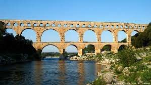 Pont du Gard aqueduct is built