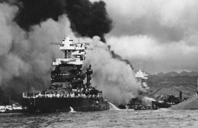 Gli Stati Uniti vengono attaccati dai giapponesi ed entrano in guerra