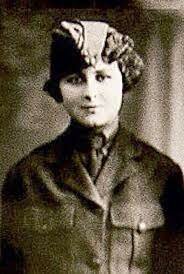 The First Women Join The Marines