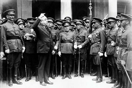 Ley de retiro de la oficialidad