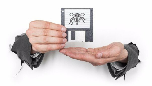 Primer virus informático