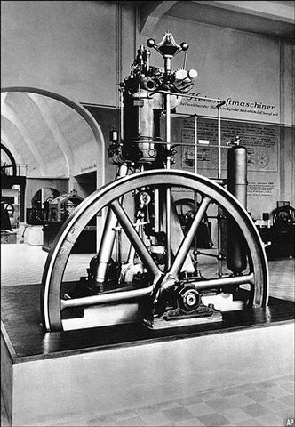 Rudolf Diesel e il modello anticipatore del motore a diesel