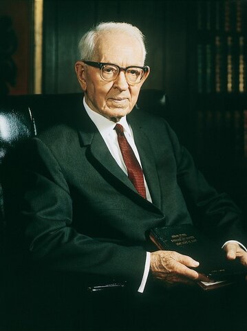 Joseph Fielding Smith Becomes President of the Church