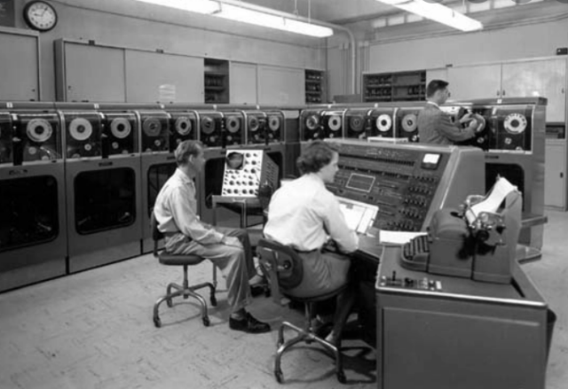 SEGUNDA GENERACION DE COMPUTADORA