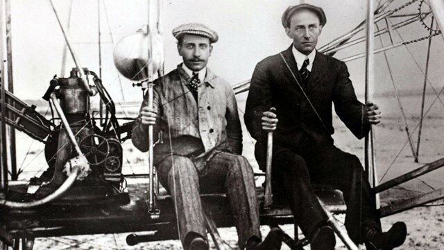 Wilbur and Orville Wright succeed the first sustained plane flight