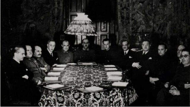 Organización en Salamanca de la Junta de defensa Nacional.