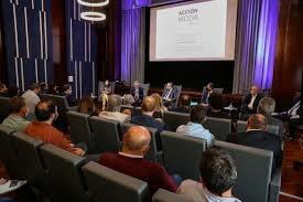 Más de 70 marcas nacionales de indumentaria venderán prendas de vestir con precios rebajados