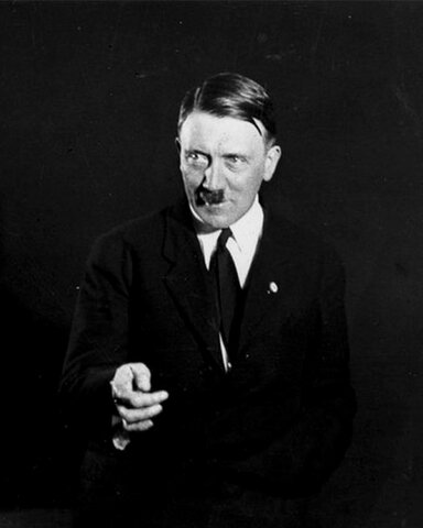 ACCESO DE HITLER AL PODER