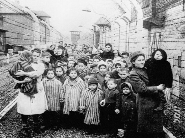 CONSTRUCCIÓN CAMPOS DE CONCENTRACIÓN