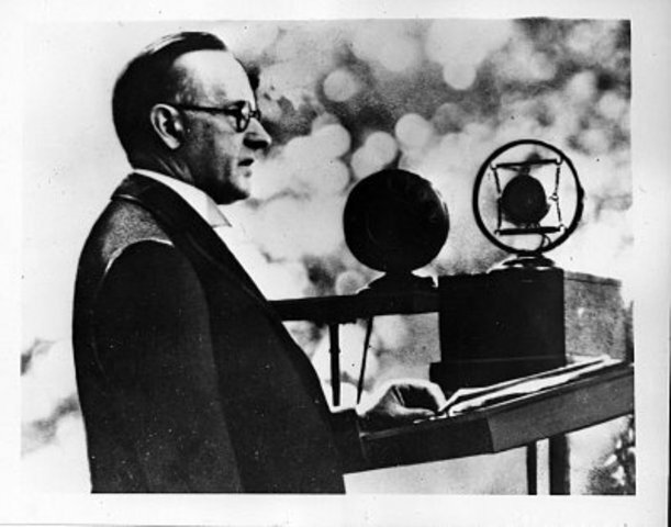 Calvin Coolidge And The Radio Broadcast