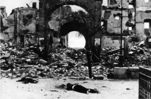 Franco toma Cáceres y Toledo. Liberación del Alcázar