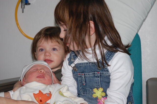 Neix la meva germana peitita